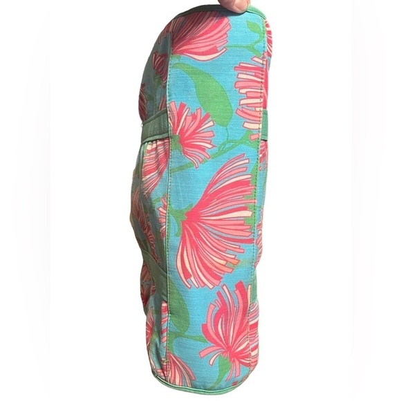 Lilly Pulitzer originals blue, green, and pink floral large tote bag - Picture 4 of 12